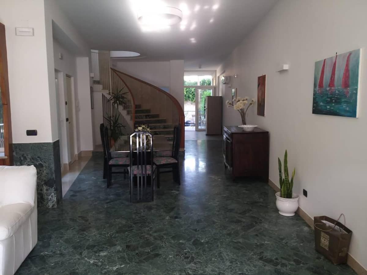 Villa Savoia Mondello Exteriör bild